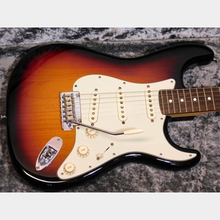 Fender American Professional Stratocaster RW 3CS '17