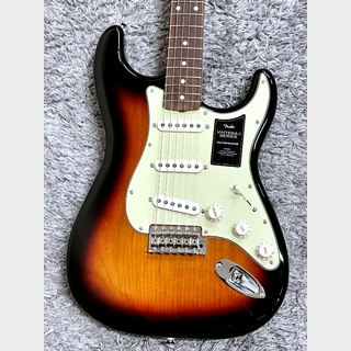 Fender Vintera II 60s Stratocaster 3-Color Sunburst / Rosewood【2023年 NEWモデル】