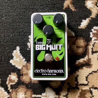 Electro-Harmonix Nano Bass Big Muff Pi コンパクトエフェクター ディストーション