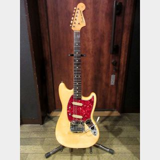 Fender1965 Mustang White