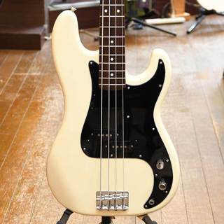 FenderPB70-US