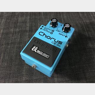 BOSS CE-2W