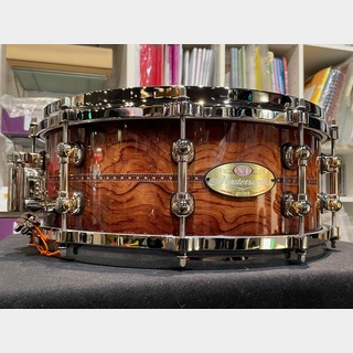 Pearl MWAC1455S/N Natural Walnut Burst Bubinga Rosette Inlay / MasterWorks