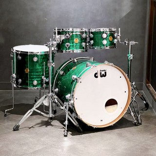 dwJazz Series 4pc Drum Kit [BD22，FT16，TT12＆10][Emerald Onyx Finish Ply]