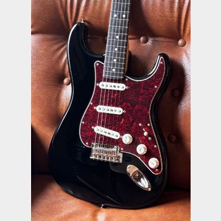 Fender Made in Japan Hybrid II Stratocaster Rose Black