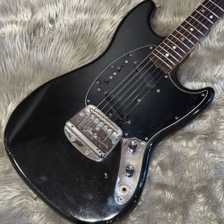 Fender Mustang