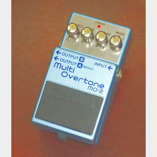 ■【箱・取説付】BOSS　MO-2 エフェクター BOSS MO-2 Multi Overtone エフェクター