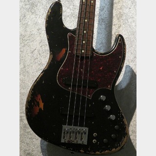 エレクトリック・ベース ＞ JBタイプ、黒 マッチングヘッドの