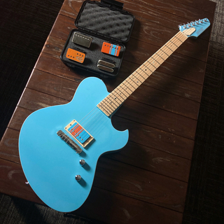 Newman Guitars HONEYCOMB JUNIOR GT-40 GUITAR-X - ULTIMATE BILLY EDITION (5 P.Us INCLUDED) BABY BLUE