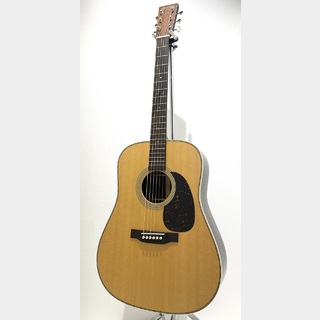 Martin HD-28 Standard