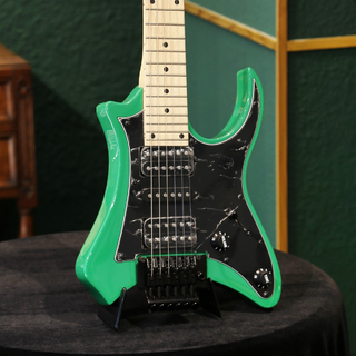 Traveler GuitarVaibrant Standard V88S, Slime Green【訳あり特価】