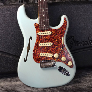 Fender Limited Edition American Professional II Stratocaster Thinline Daphne Blue