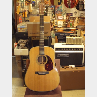 Martin HD-28V (2014)