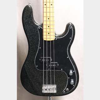 FenderJ Precision Bass Maple Fingerboard Black Gold 【横浜店】