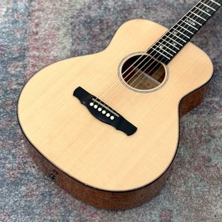 NATASHA Cat Mini <Solid Sitka Spruce × Layered Mahogany>