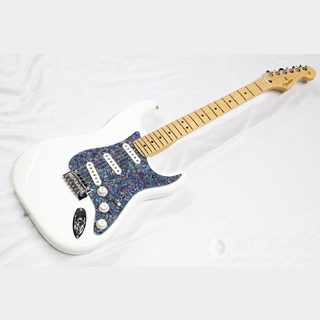 Fender 2022 Player Stratocaster Maple Fingerboard Polar White