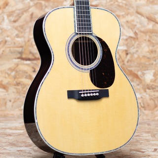 Martin OOO-42 Standard