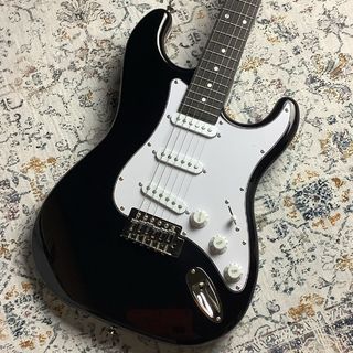 BUSKER'S BST-Standard BLK ストラトキャスタータイプ【初心者おすすめエントリーモデル】【現物画像】