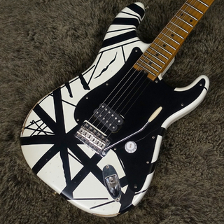 EVHStriped Series '78 Eruption White with Black Stripes Relic