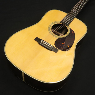 Martin D-28 Standard