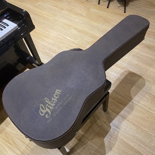 Gibson 純正アコースティックギター用ハードケース(J-45、ハミングバードタイプ)【現物画像】