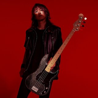 FenderJ Precision Bass Maple Fingerboard Black Gold フェンダー【横浜店】