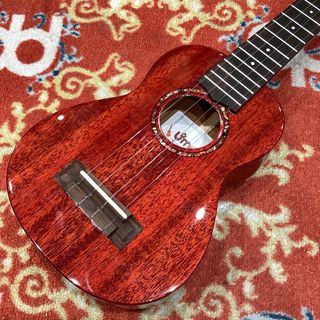 Uma Ukulele UK-20SS ソプラノウクレレ マホガニーオール単板 シースルーレッド【島村楽器限定カラー】