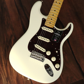 FenderAmerican Professional II Stratocaster Maple Fingerboard Olympic White  【梅田店】