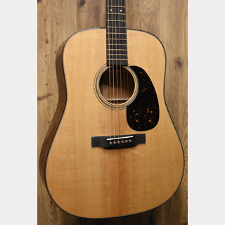 Martin D-18 Modern Deluxe  #2837760【伸びやかなサスティーン】【試奏動画あり】