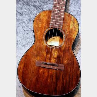 Martin【再入荷!!】TKE Uke #35484 【テナー】【生鳴りも抜群!】【充電式PU搭載!!】【池袋在庫品】