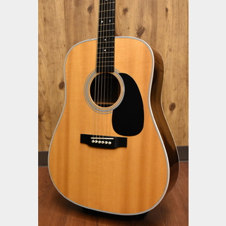 Martin D-28【2014年製 中古】【42.9mmナローネック】