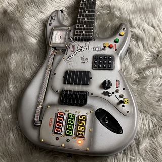 Martper GuitarsStratocaster Custom Shop – Stratocaster -Back To The Future Guitar - Delorean【現物画像】【最大36回分割無金利 実施中】