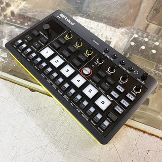 ※ジャンク品　ROLAND J-6 ROLAND ( ローランド ) J-6 CHORD SYNTHESIZER 送料無料