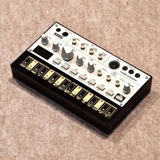 KORG volca bass