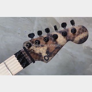 Charvel USA / Custom Shop Warren De Martini/ Signature / SnakeSkin Graphic