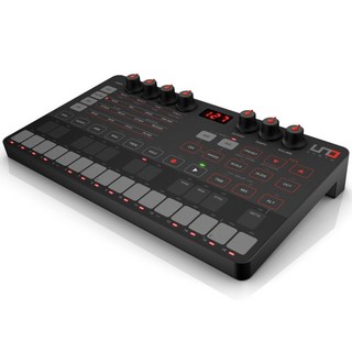 IK Multimedia UNO Synth