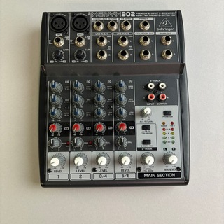 BEHRINGER 802 XENYX