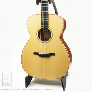 McNally GuitarsOM (Adirondack Spruce & Figured Walnut)