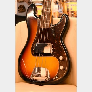 フェンダーよりジェームス・ジェマーソンの愛器を再現した“James