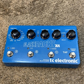 tc electronic FLASHBACK X4 DELAY AND LOOPER