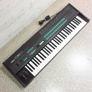 YAMAHA DX7 "伝説のシンセサイザー" 【横浜店】