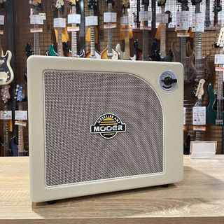 MOOER Hornet 30W