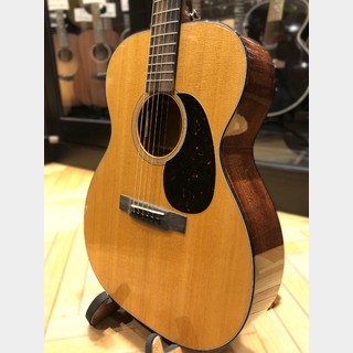 Martin 000E RETRO PLUS MAHOGANY
