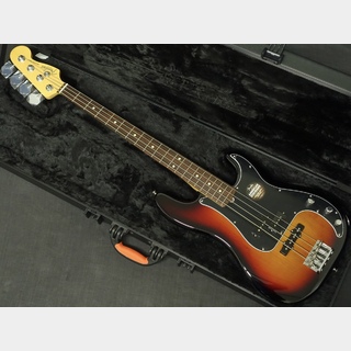 Fender 2016 Limited Edition American Standard PJ Bass 3-Color Sunburst