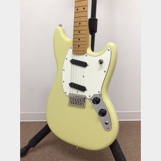 Fender Player II Mustang Maple Fingerboard / Hialeah Yellow