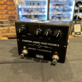 MXR MC402