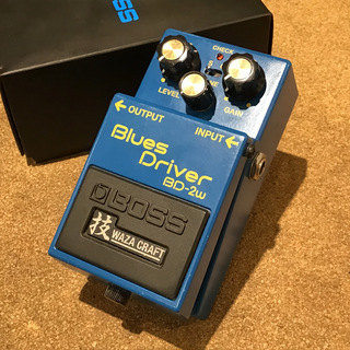 BOSS  BD-2w  日本製　銀ネジ　　　技クラフト　【美品】 数量限定 アクリルキーホルダープレゼント!】 BOSS BD-2W (J