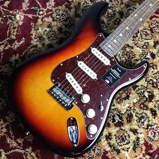 Fender（フェンダー）American Professional II Stratocaster Rosewood Fingerboard 3-Color Sunburst エレキギタ