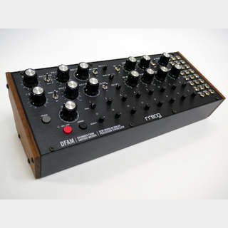 Moog dfam アナログシンセサイザー 本体 Amazon.com: MOOG DFAM Semi-Modular Analog Percussion Synthesizer