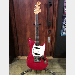 Fender 1965 Mustang Red